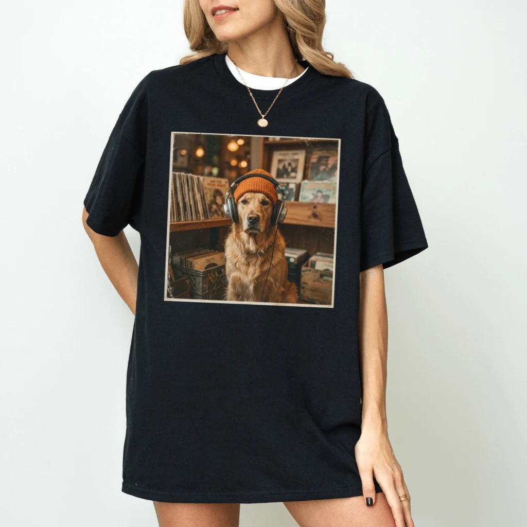 Cute Golden Retriever T-Shirt – Funny Gift for Dog Mom, Dog Lover Aesthetic Tee - back view