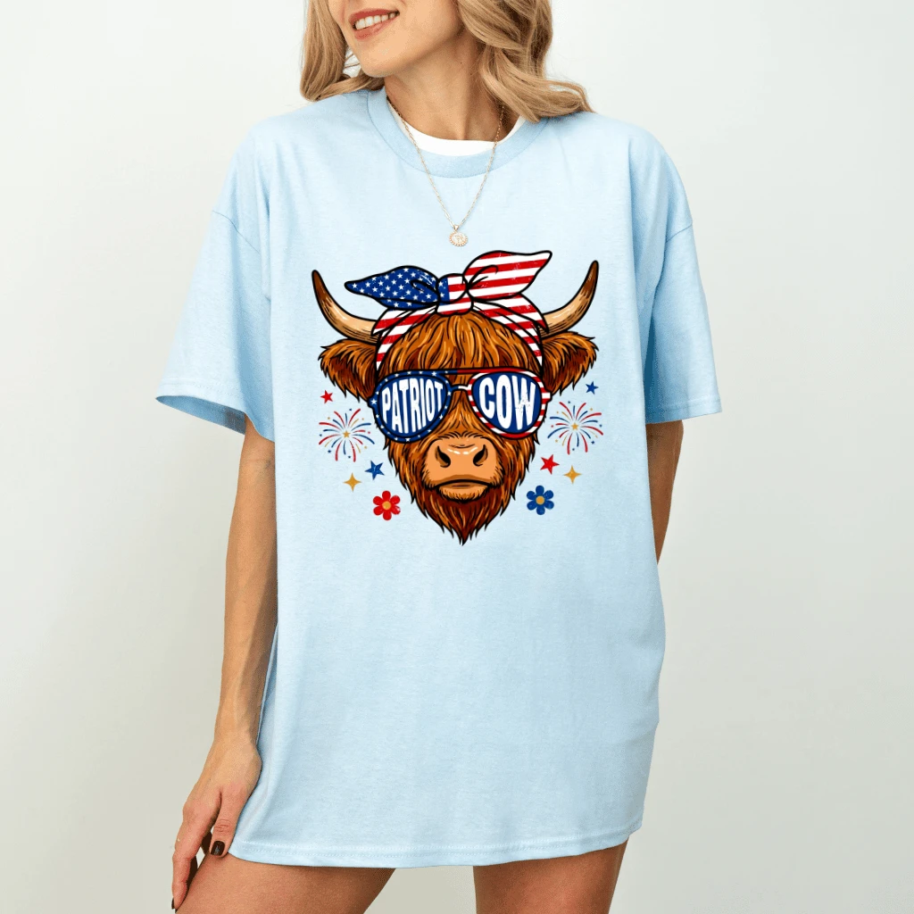 Vintage Coquette Bow Patriot Cow T-Shirt - Cute Highland Cow Patriotic Gift for Her - detail view