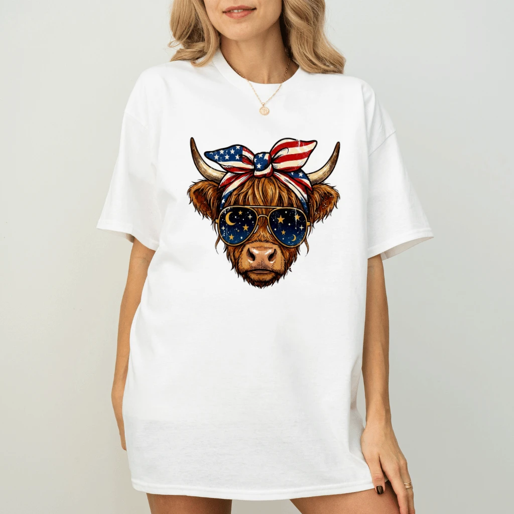 Vintage Highland Cow USA Flag Sunglasses Patriotic T-Shirt - Cute Cow 4th Of July Gift for Her - back view